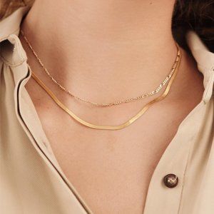 LAST CHANCE TODAY Gold Herringbone Chain Necklace